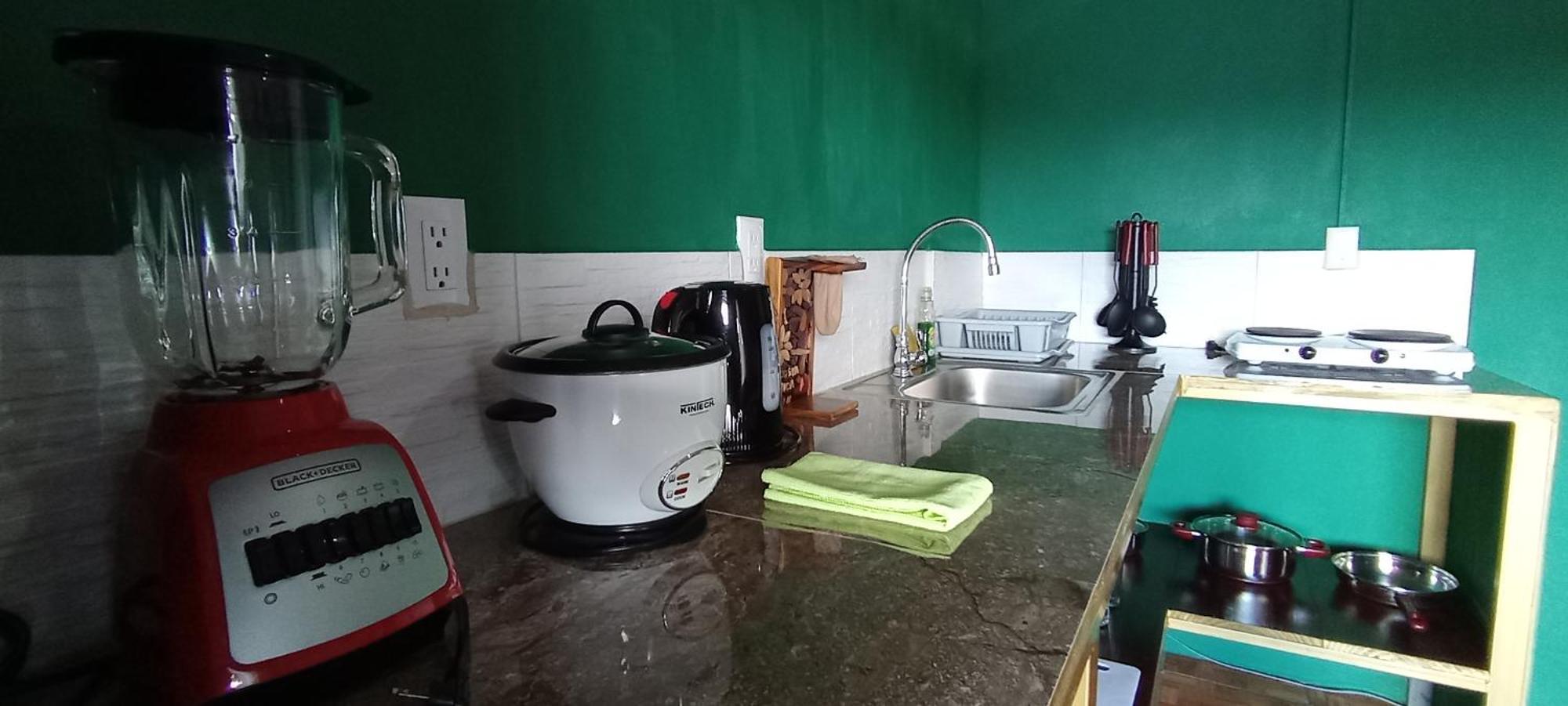 The Corner Airbnb Пуэрто-Хименес Экстерьер фото